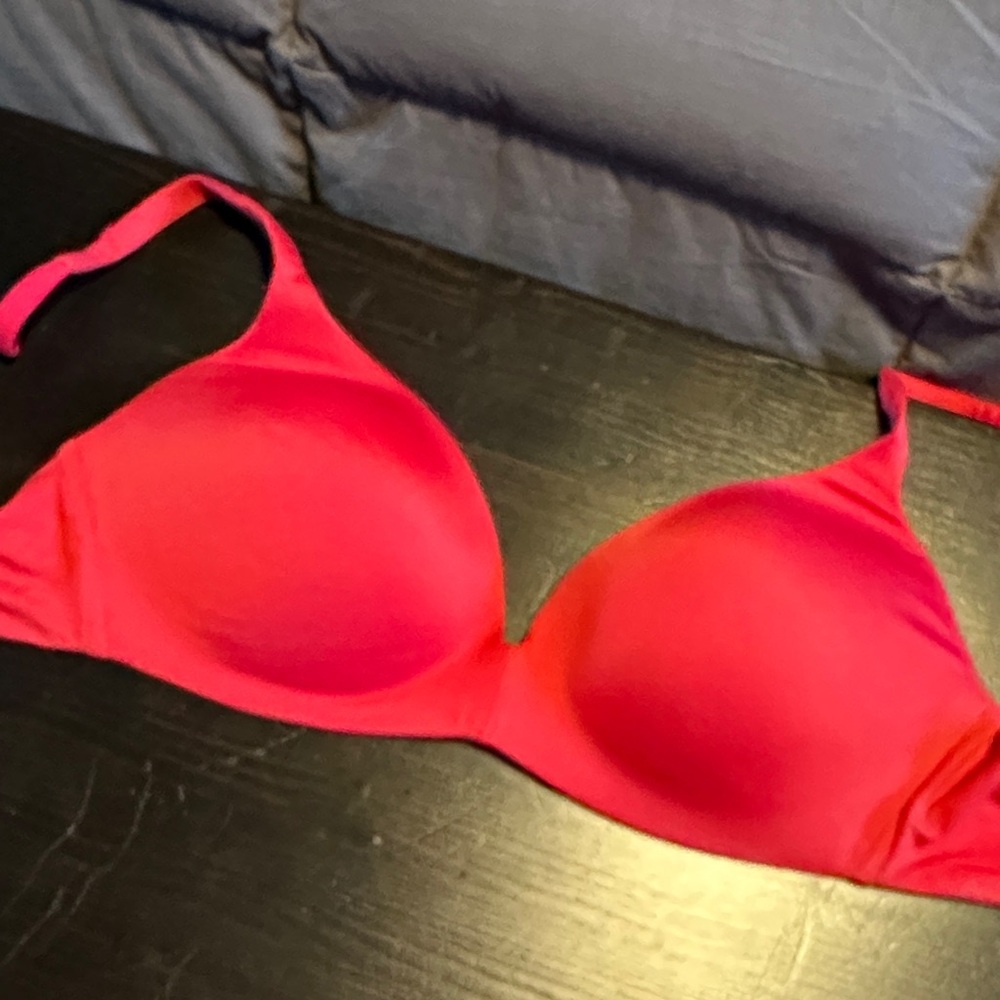 Victoria's Secret Vibrant Pink Bra